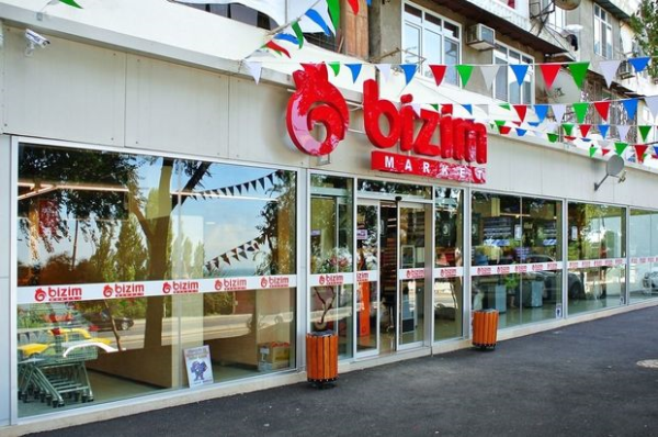 Qoşqar Təhməzli “Bizim Market”də 12 ton saxta yağ aşkarlanmasından danışdı: “Bu, cinayət faktıdır”